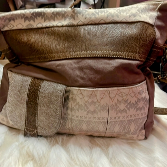 Myra Leather, Hide, Canvas - Picture 12 of 12